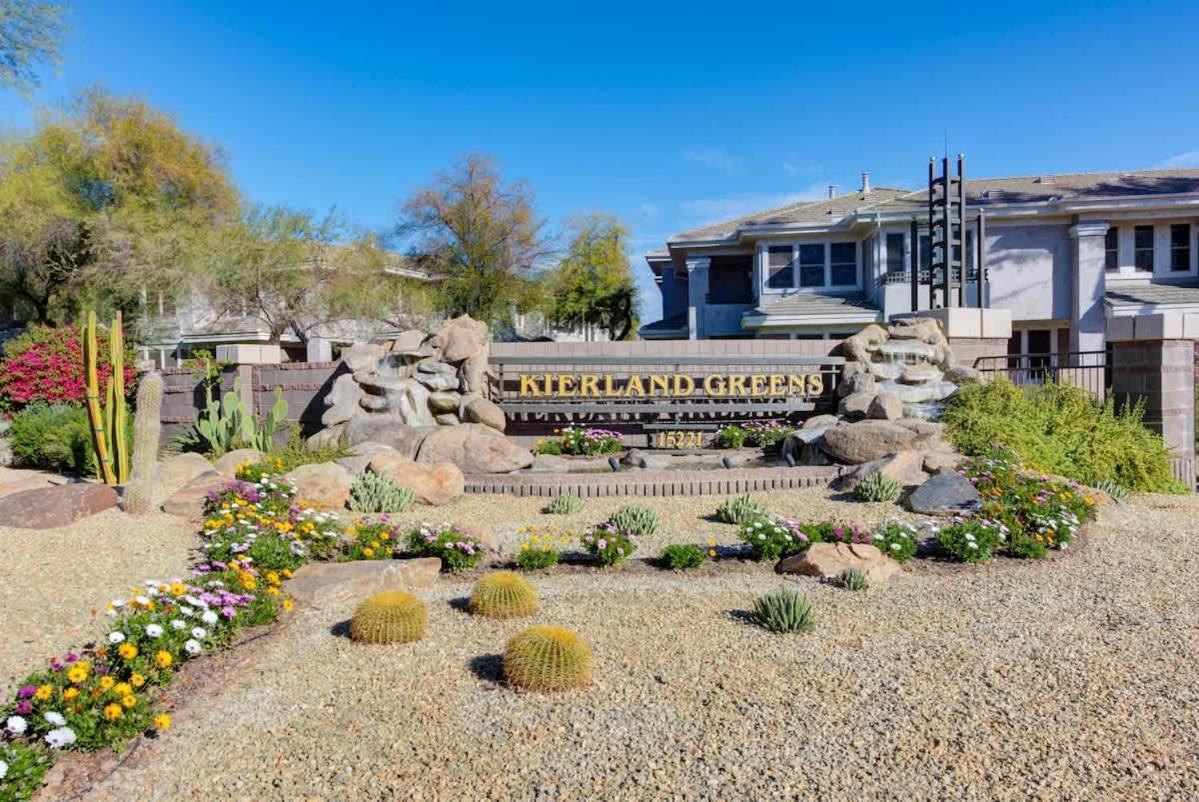 Holiday home Lux Overlooks 9th Hole Near Golf