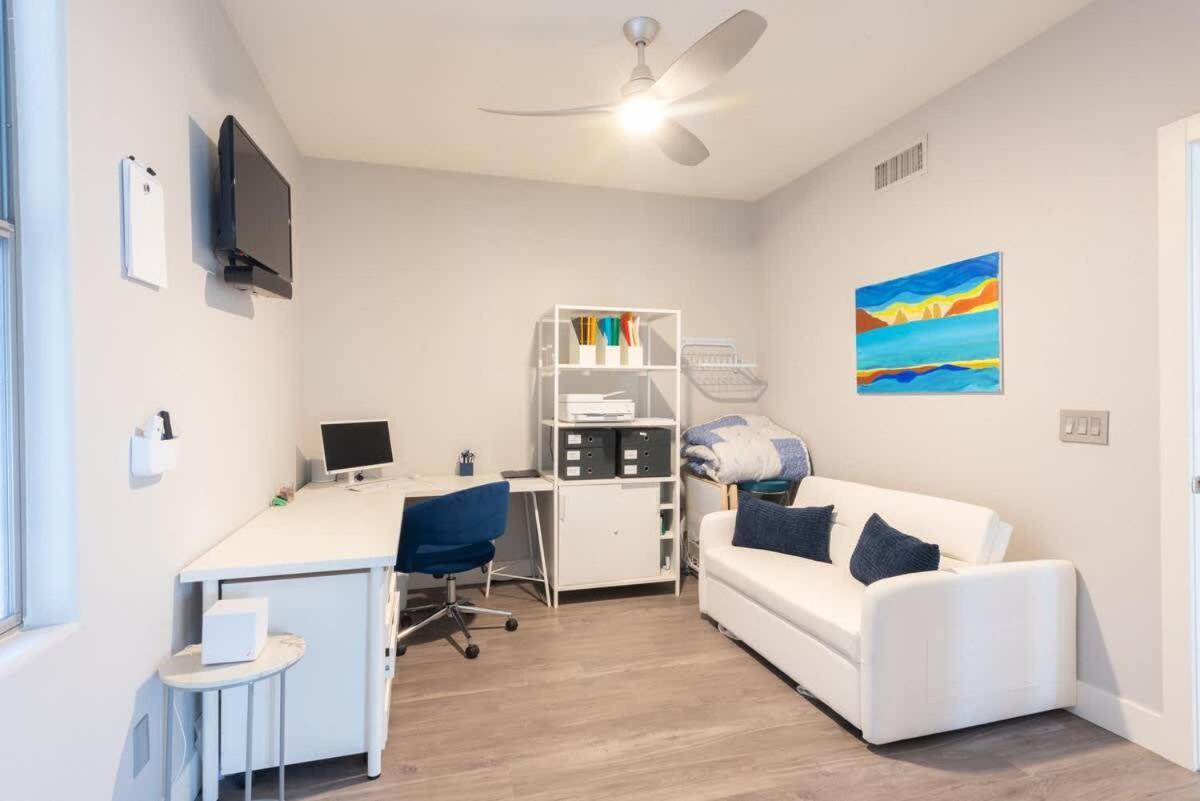 Holiday home Lux Overlooks 9th Hole Near Golf